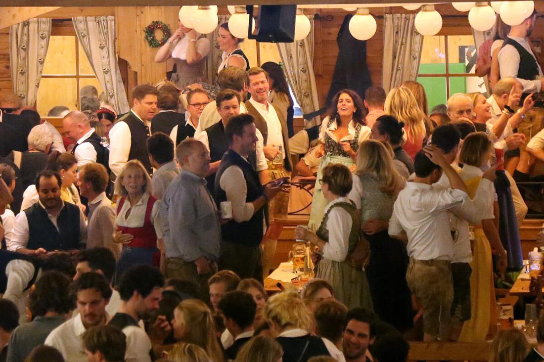 Festzelt auf der Wiesn - Veranstaltungsort